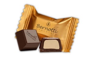 برنوتی شکلات کادویی MG600