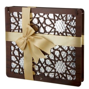 شیرین عسل شکلات مغزدار مخلوط فندقی جعبه چوبی